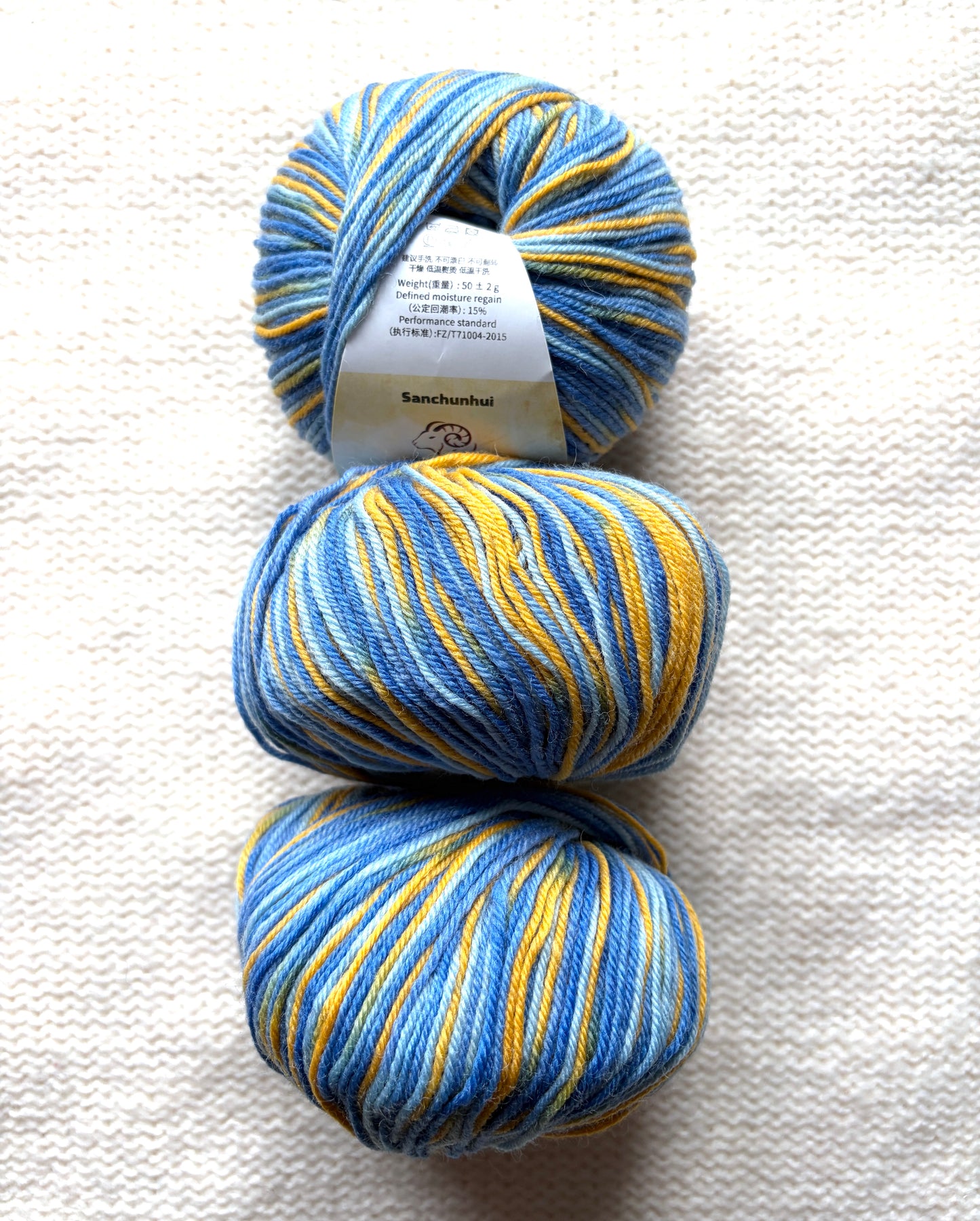 3 balls x 50g Fancy Wool Blend  yarn : 95% Wool : Colour 10 Sunset