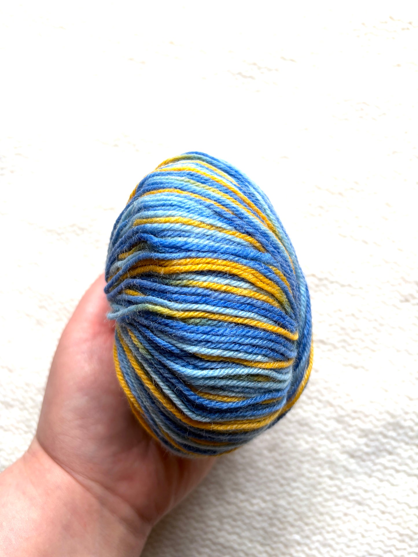3 balls x 50g Fancy Wool Blend  yarn : 95% Wool : Colour 10 Sunset