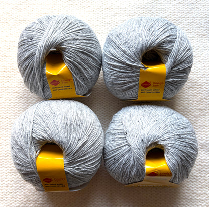 4 balls x 50g Cashmere yarn : 95% Cashmere + 5% Acrylic : 03 Grey