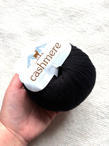 3 balls x 50g Cashmere yarn : 100% Cashmere : 21 Black