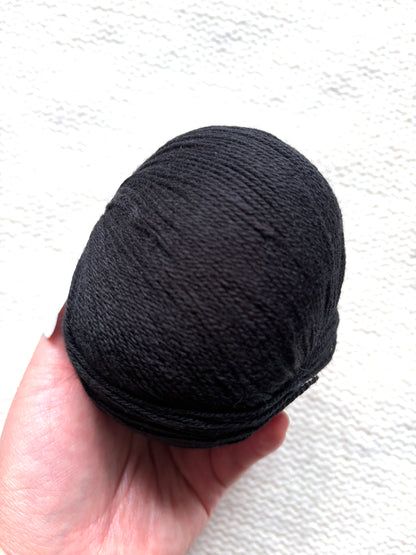 3 balls x 50g Cashmere yarn : 100% Cashmere : 21 Black