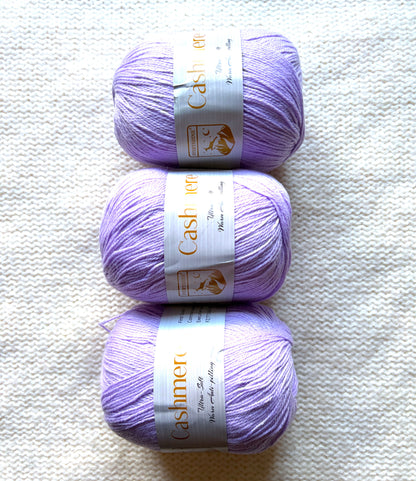 3 balls x 50g Cashmere Ultra Soft Yarn : 80% Cashmere : 34 Lilac