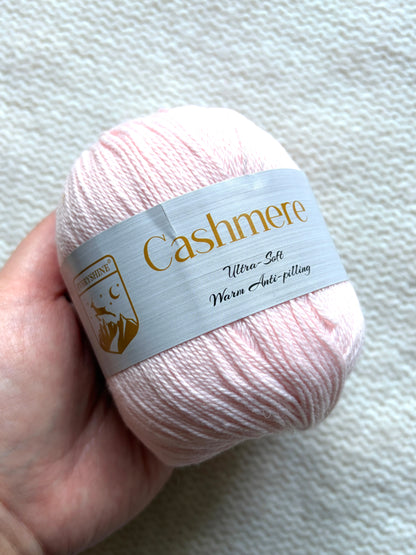 3 balls x 50g Cashmere Ultra Soft Yarn : 80% Cashmere : 07 Blush