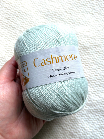 3 balls x 50g Cashmere Ultra Soft Yarn : 80% Cashmere : 17 Mint Green