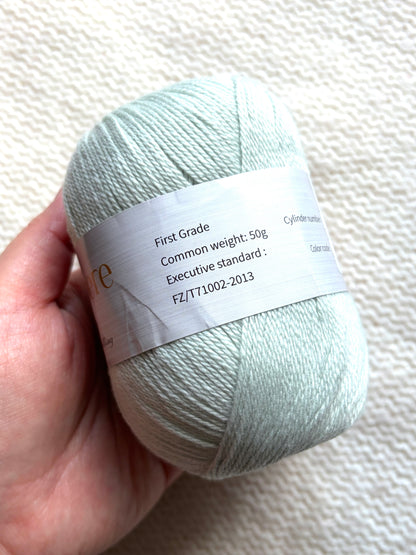 3 balls x 50g Cashmere Ultra Soft Yarn : 80% Cashmere : 17 Mint Green