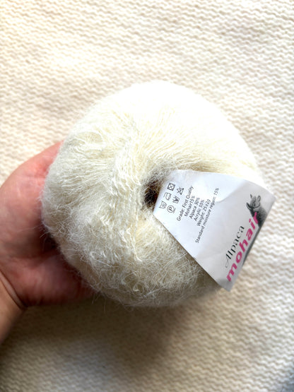 6 balls x 25g Alpaca Mohair yarn : Mohair + Alpaca + Acrylic : 07 Milk