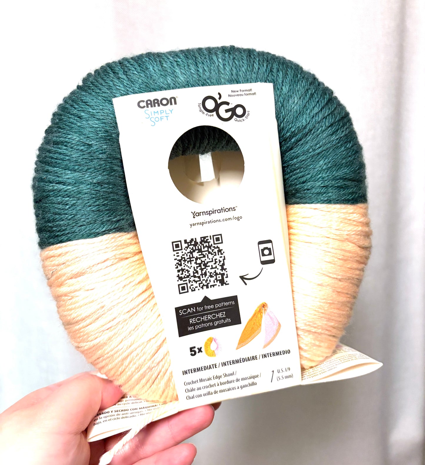 141g CARON Simply Soft O’GO : Monsteria/ Lt Country Peach  100% Acrylic