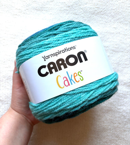 Caron Cakes Self Striping Aran Yarn 200g : Wool Blend : BLUEBERRY SHORTCAKE - 1 cake