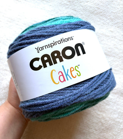 Caron Cakes Self Striping Aran Yarn 200g : Wool Blend : BLUEBERRY SHORTCAKE - 1 cake