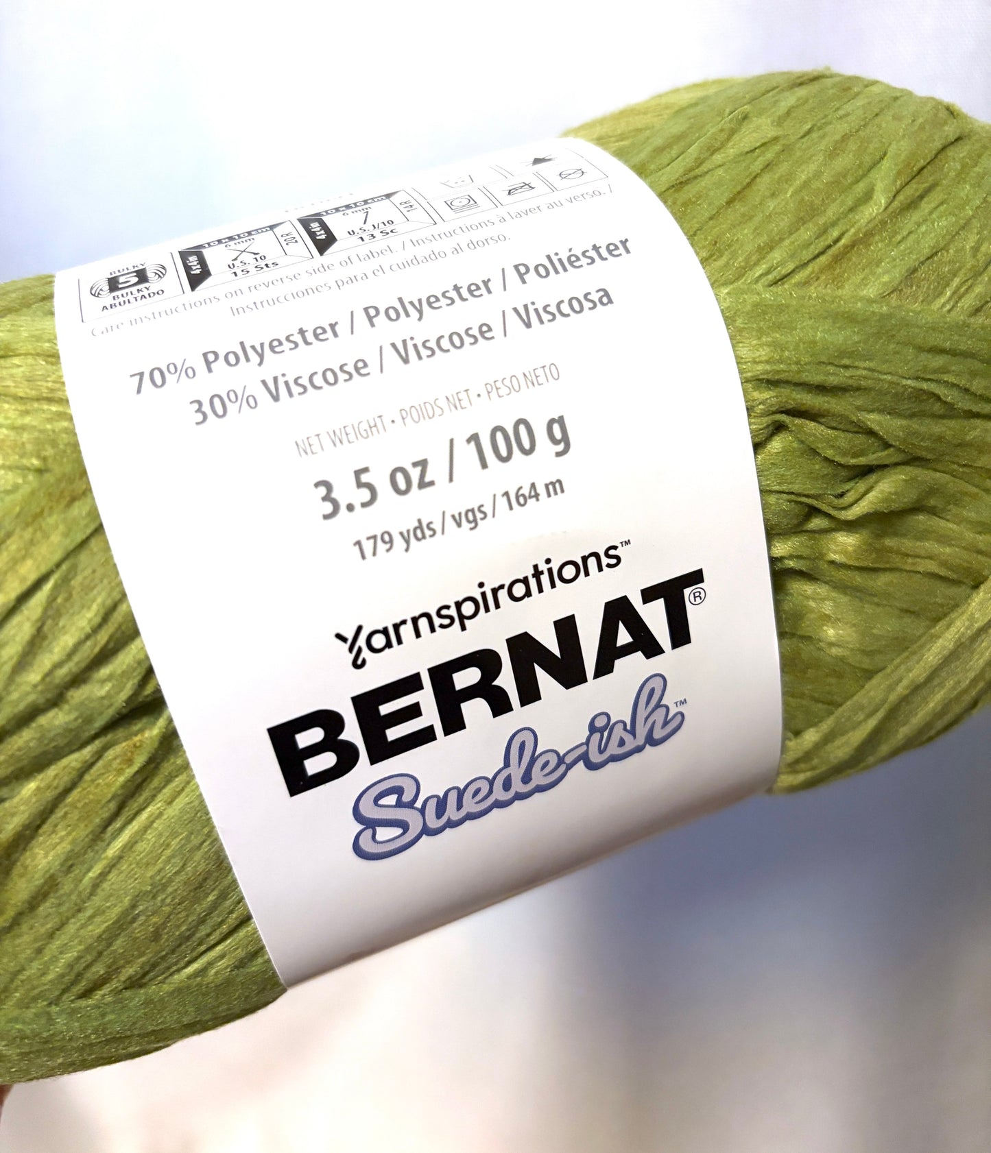 2 Balls x 100g Bernat Suede-ish Yarn : Colour Cypress : Bulky yarn