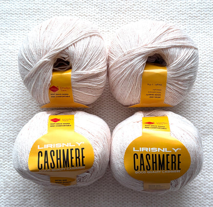 4 balls x 50g Cashmere yarn : 95% Cashmere + 5% Acrylic : 02 Parchment