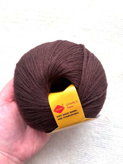 4 balls x 50g Cashmere yarn : 95% Cashmere + 5% Acrylic : 38 Walnut Brown