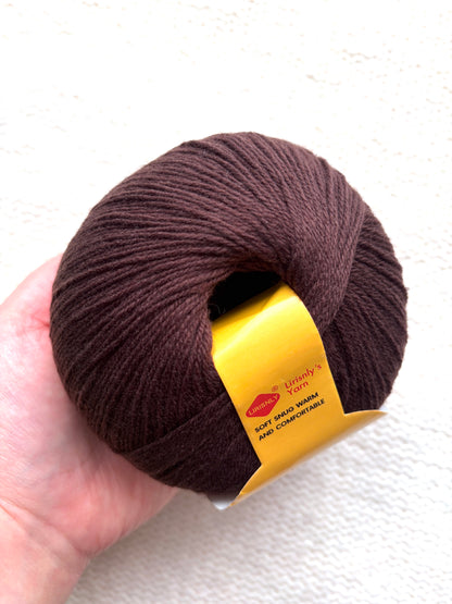 4 balls x 50g Cashmere yarn : 95% Cashmere + 5% Acrylic : 38 Walnut Brown