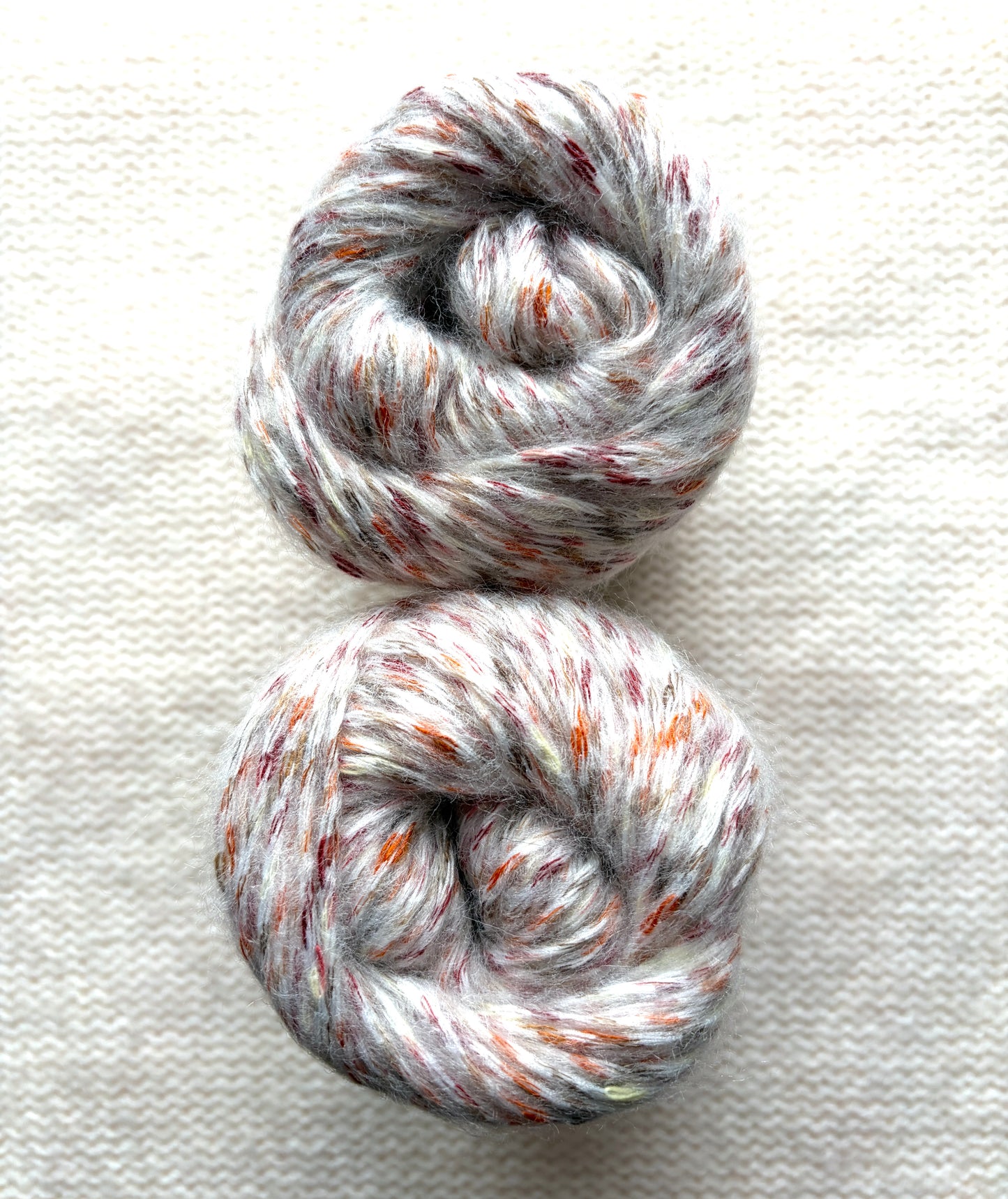 2 balls x 50g Alpaca Blend Multicolour yarn : 50% Alpaca + Acrylic + Polyester