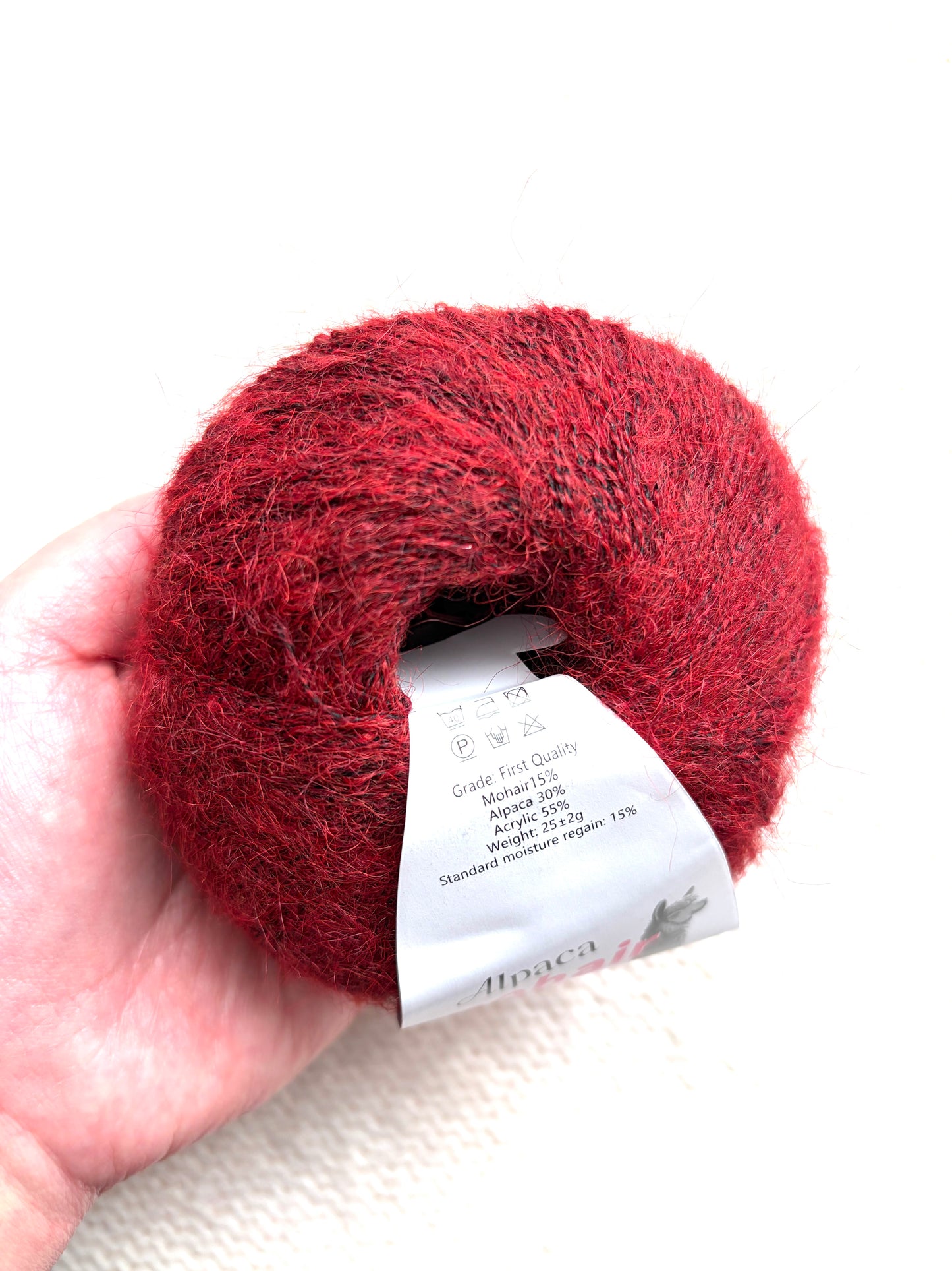 6 balls x 25g Alpaca Mohair yarn : Mohair + Alpaca + Acrylic : 24 Scarlet