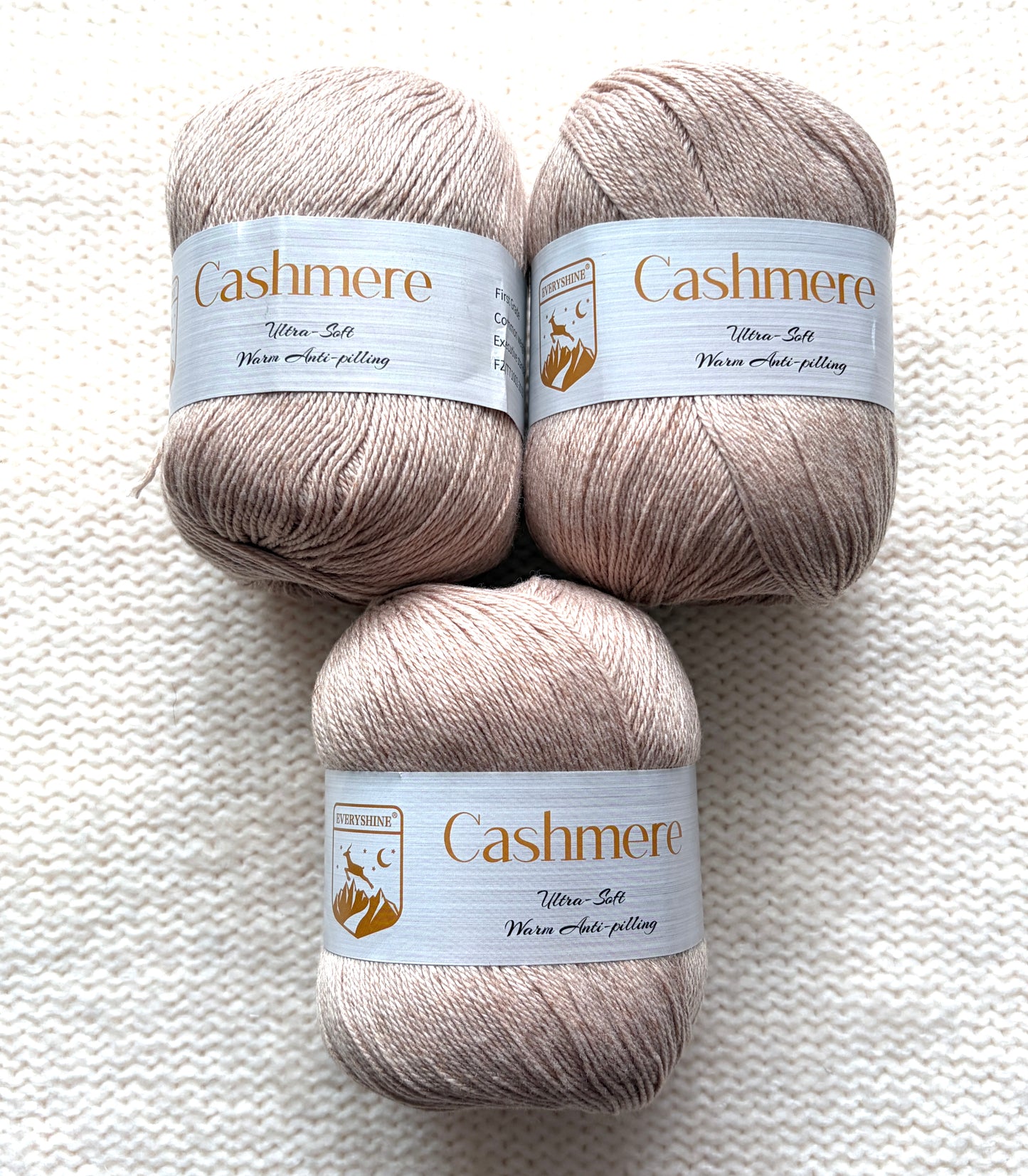 3 balls x 50g Cashmere Ultra Soft Yarn : 80% Cashmere : 04 Tan