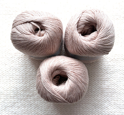 3 balls x 50g Cashmere Ultra Soft Yarn : 80% Cashmere : 04 Tan