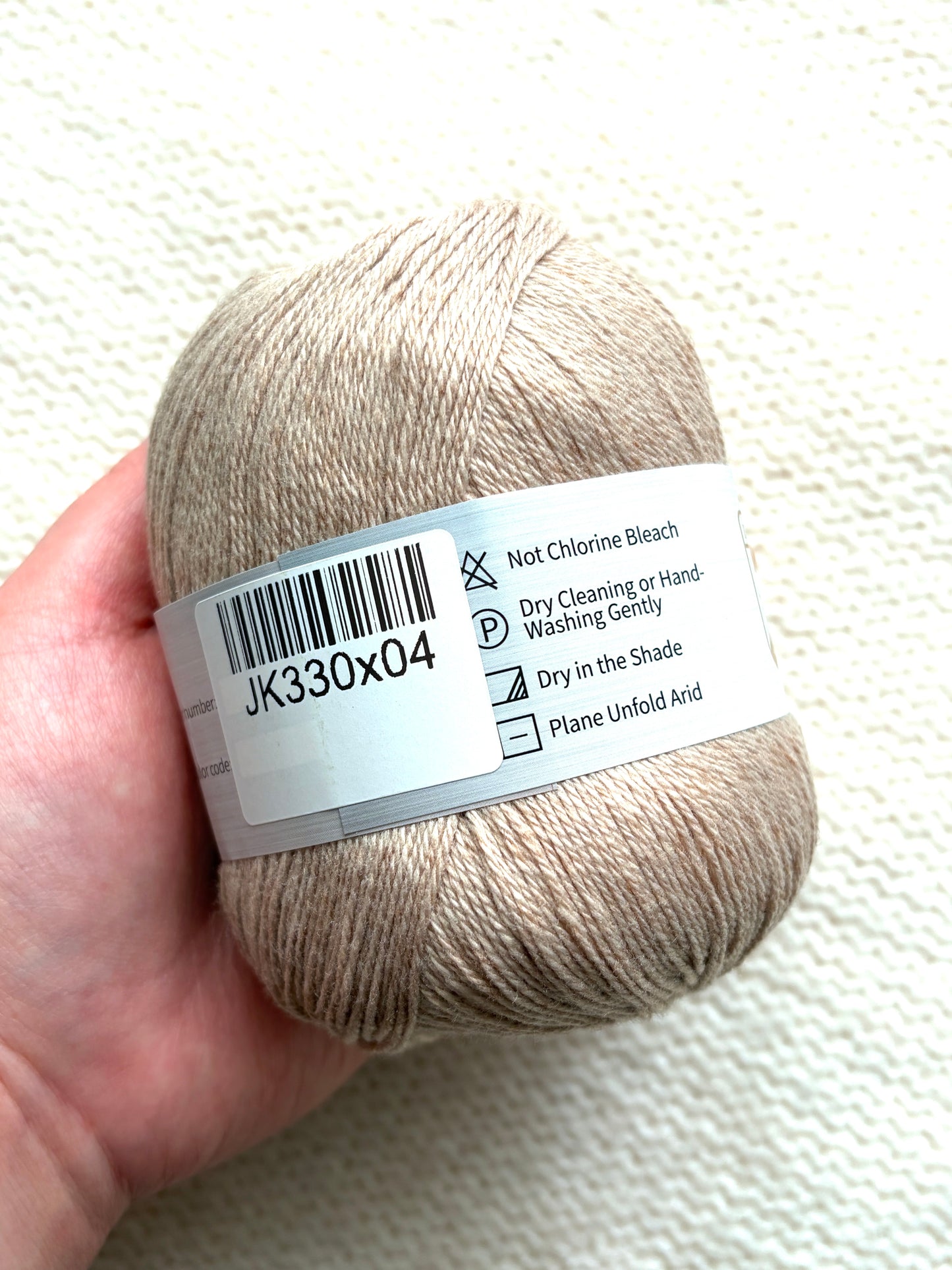 3 balls x 50g Cashmere Ultra Soft Yarn : 80% Cashmere : 04 Tan
