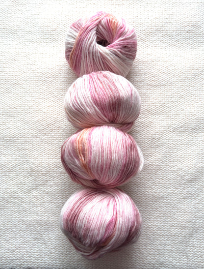 4 balls x 50g Gradient Ombre Wool Blend Yarn : Colour 04