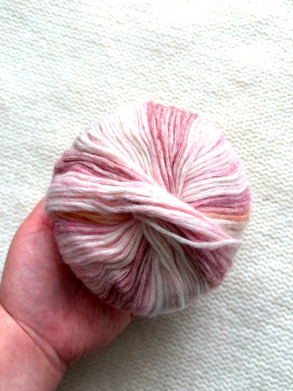 4 balls x 50g Gradient Ombre Wool Blend Yarn : Colour 04