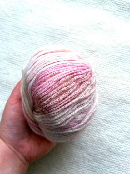 4 balls x 50g Gradient Ombre Wool Blend Yarn : Colour 04