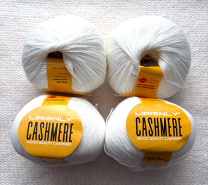 4 balls x 50g Cashmere yarn : 95% Cashmere + 5% Acrylic : 01 White