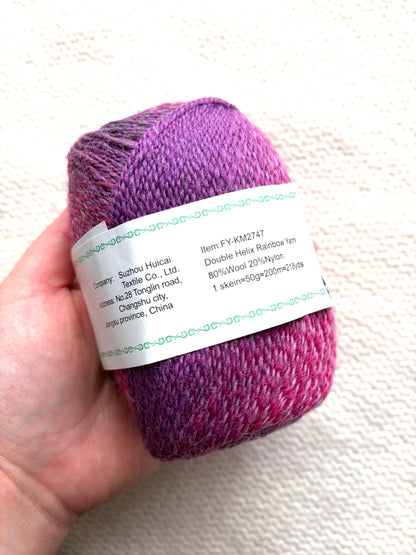 3 balls x 50g Gradient Wool Blend yarn : 80% Wool + Nylon : Pink Purple