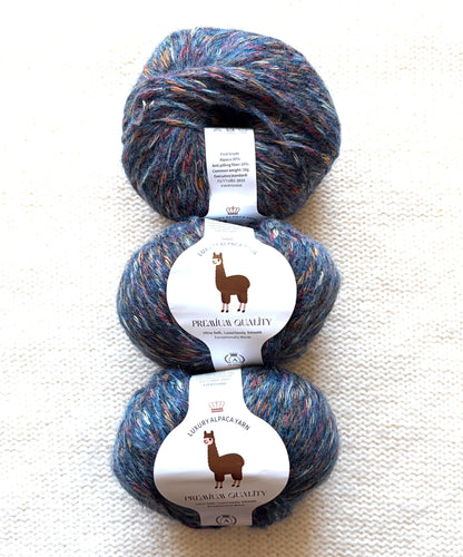 3 balls x 50g Alpaca yarn : 90% Alpaca + 10% Anti Pilling Fiber : 06 Navy
