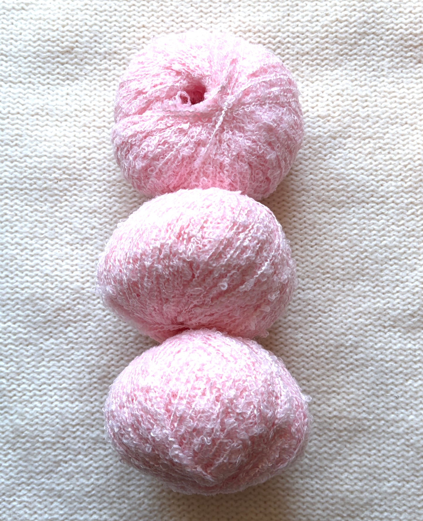 3 balls x 50g Alpaca Blend Yarn : 60% Alpaca : 07 Light Pink