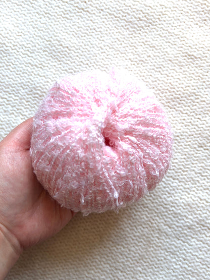 3 balls x 50g Alpaca Blend Yarn : 60% Alpaca : 07 Light Pink
