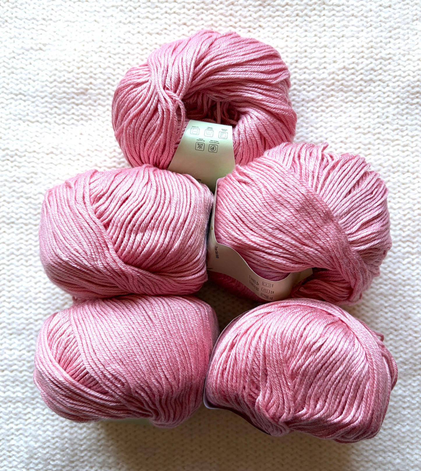 5 balls x 50g Cashmere Silk yarn : Cashmere + Silk + Bamboo fiber : 20 Rose Pink