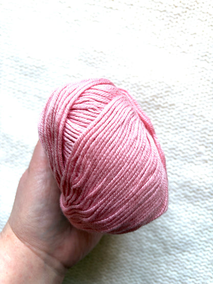 5 balls x 50g Cashmere Silk yarn : Cashmere + Silk + Bamboo fiber : 20 Rose Pink