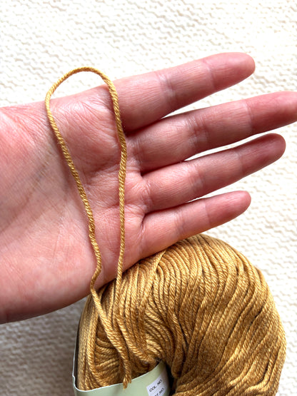 5 balls x 50g Cashmere Silk yarn : Cashmere + Silk + Bamboo fiber : 16 Caramel