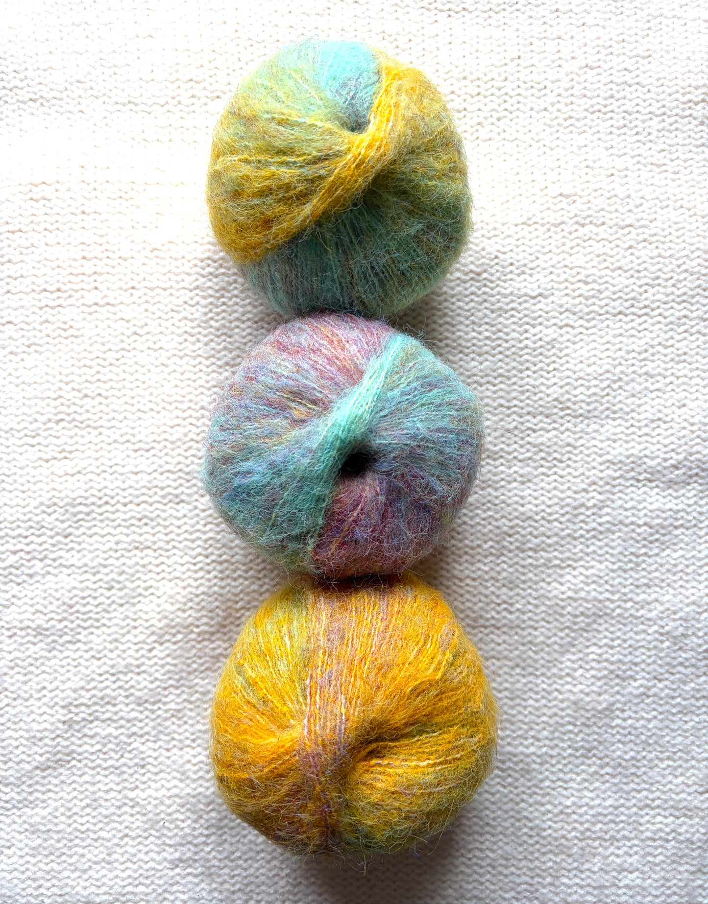 3 balls x 50g Gradient Mohair yarn : Mohair + Wool + Acrylic : 05 Pastel Sunrise