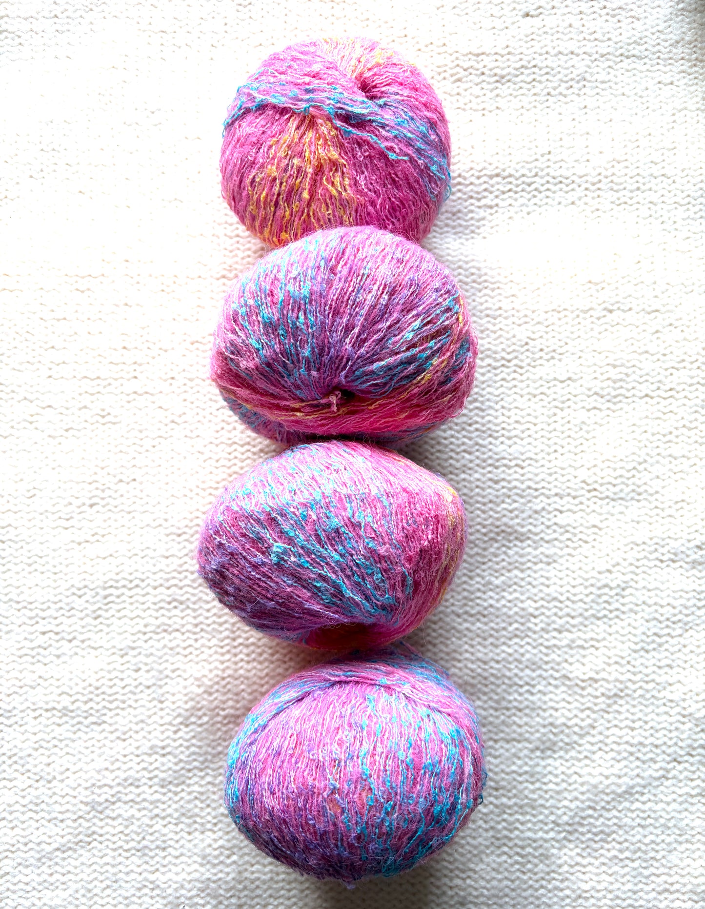 4 balls x 50g Mohair Wool Blend Yarn : 02 Peach