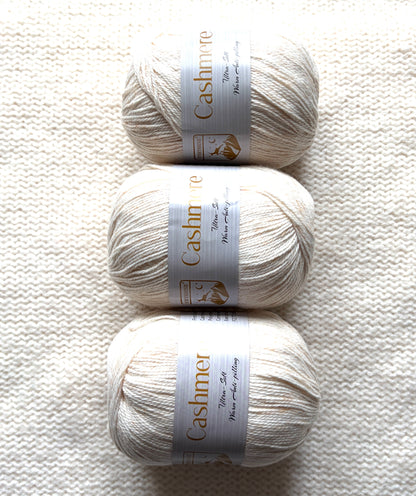 3 balls x 50g Cashmere Ultra Soft Yarn : 80% Cashmere : 02 Cream