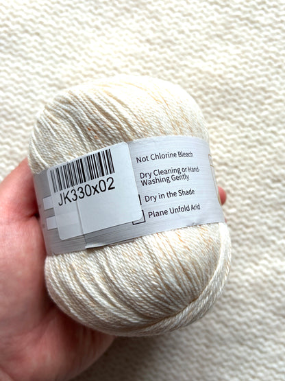 3 balls x 50g Cashmere Ultra Soft Yarn : 80% Cashmere : 02 Cream