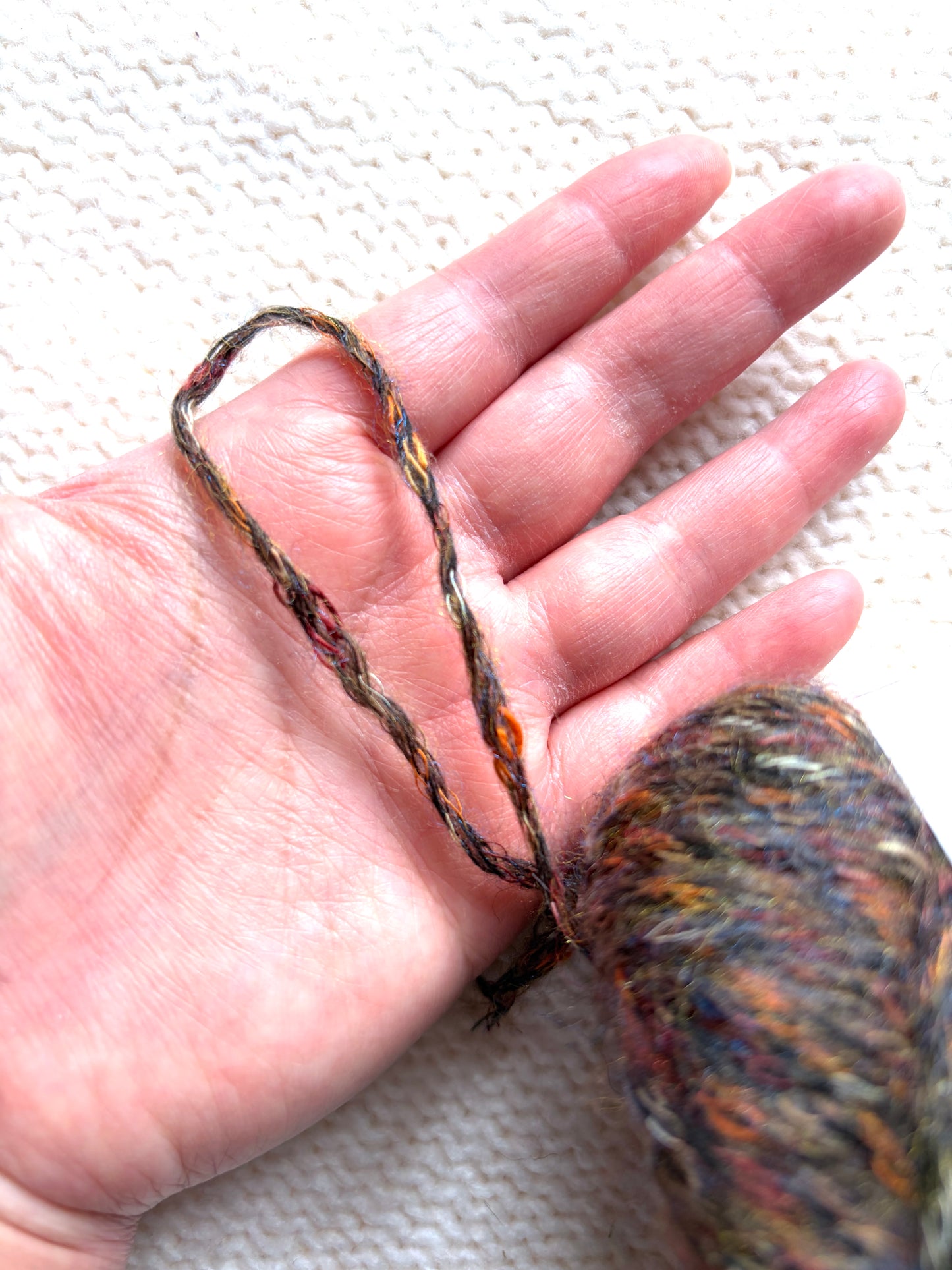 2 balls x 50g Alpaca Blend Multicolour yarn : 50% Alpaca + Acrylic + Polyester
