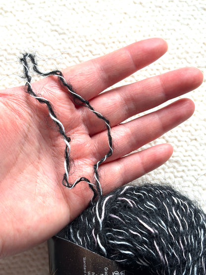 6 balls x 25g Alpaca Mohair yarn : Mohair + Alpaca + Polyester : 15 Black