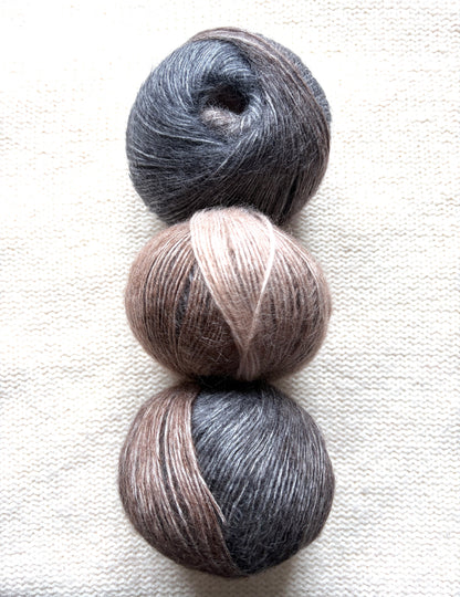 3 balls x 50g 90% Cashmere yarn : Cashmere + Bamboo fiber : 18 Black Brown Gradient