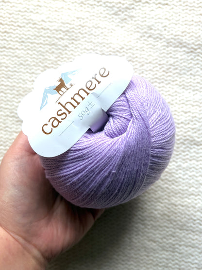 3 balls x 50g Cashmere yarn : 100% Cashmere : 24 Wisteria