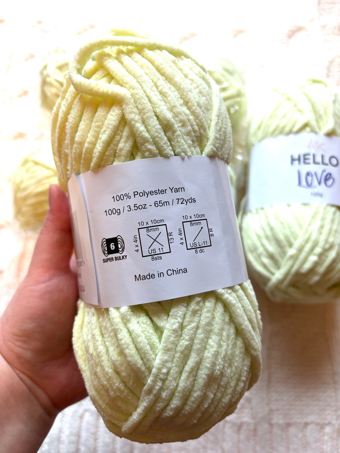 2 balls x 100g Hello Love Chenille Yarn Super Bulky Polyester - Pale Green