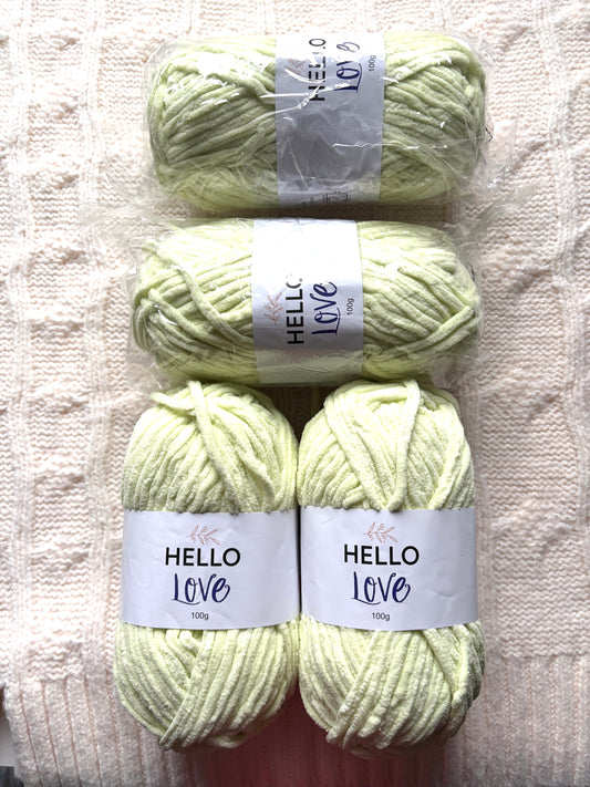 2 balls x 100g Hello Love Chenille Yarn Super Bulky Polyester - Pale Green