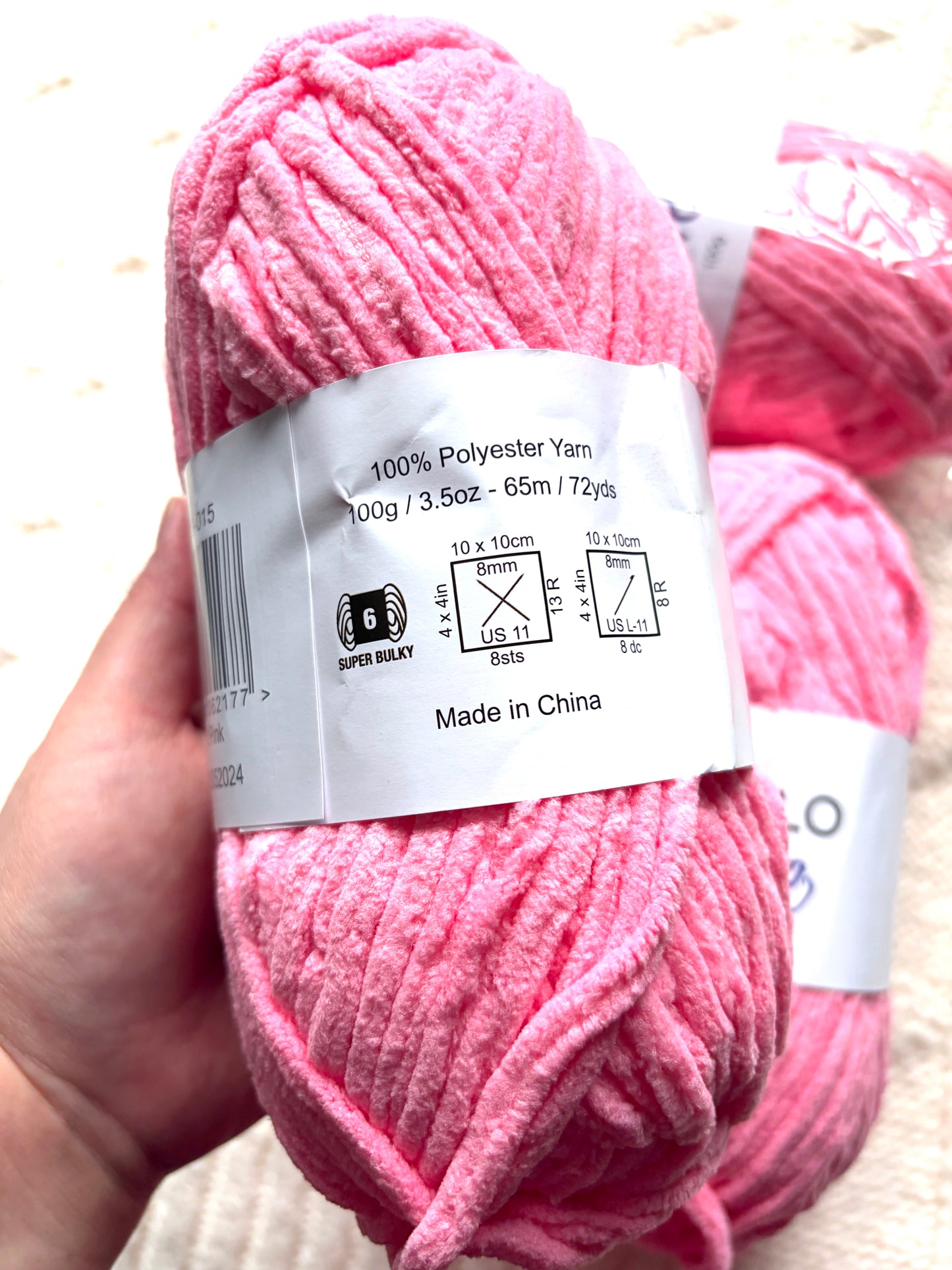 2 balls x 100g Hello Love Chenille Yarn Super Bulky Polyester - Soft Pink