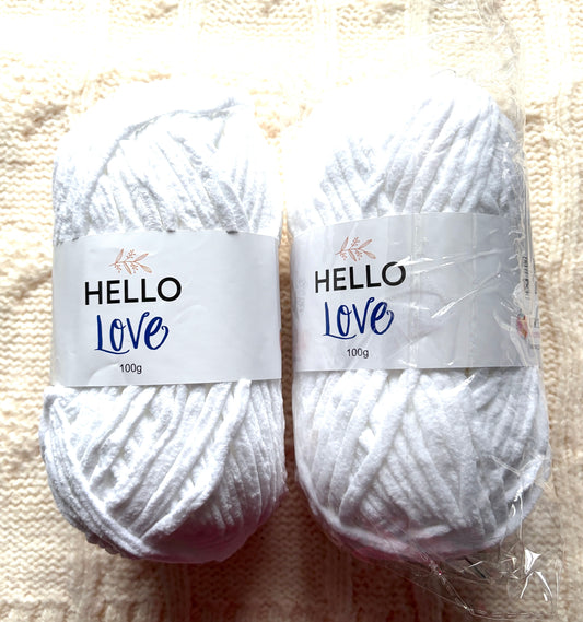 2 balls x 100g Hello Love Chenille Yarn Super Bulky Polyester - White