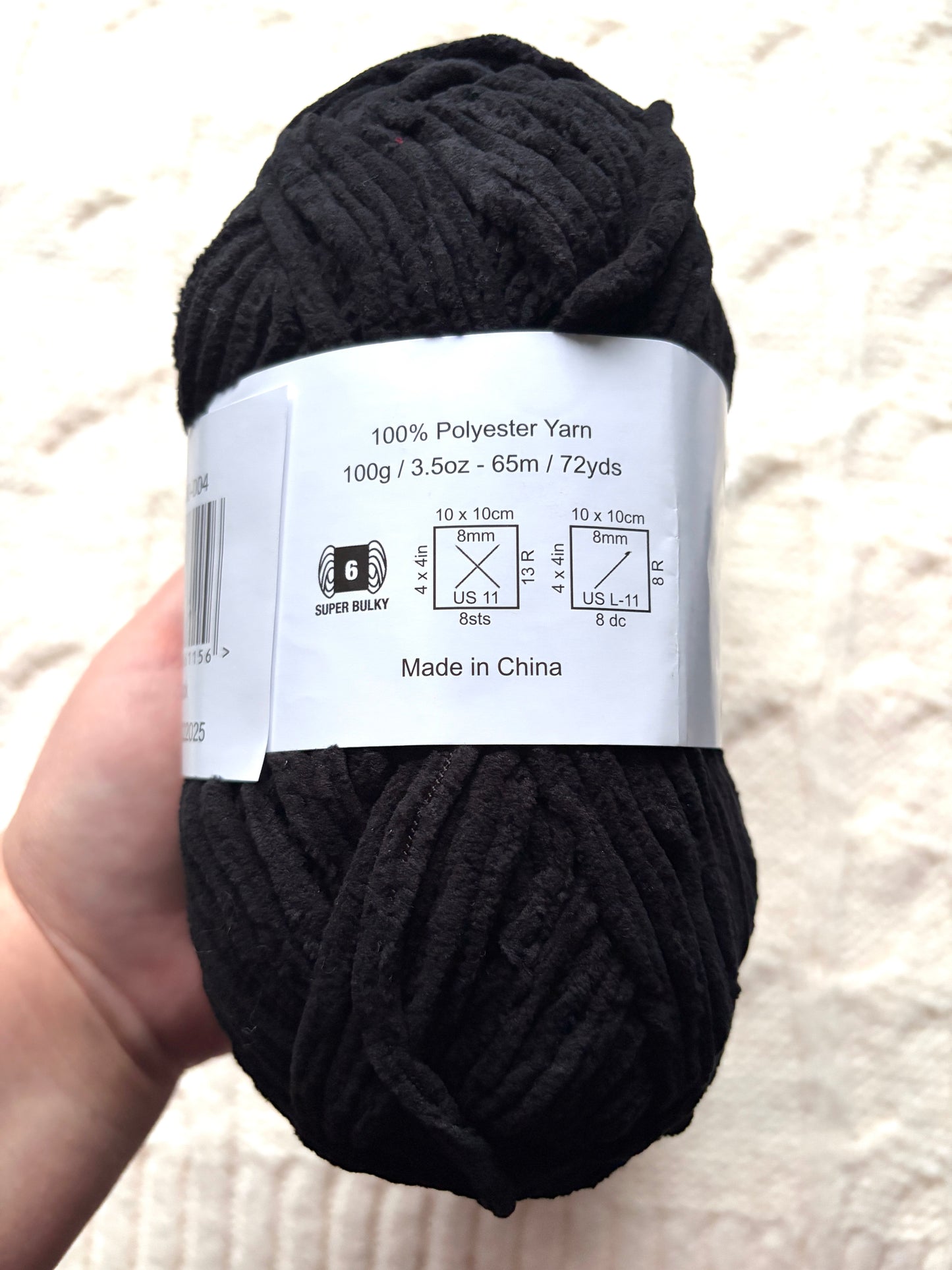 2 balls x 100g Hello Love Chenille Yarn Super Bulky Polyester - Black
