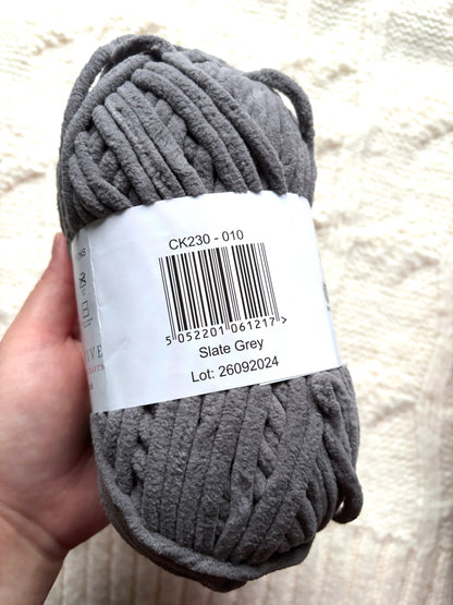 2 balls x 100g Hello Love Chenille Yarn Super Bulky Polyester - Slate Grey