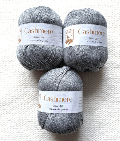 3 balls x 50g Cashmere Ultra Soft Yarn : 80% Cashmere : 06 Grey
