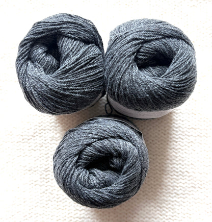 3 balls x 50g Cashmere Ultra Soft Yarn : 80% Cashmere : 25 Charcoal