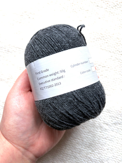 3 balls x 50g Cashmere Ultra Soft Yarn : 80% Cashmere : 25 Charcoal